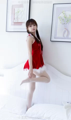 [BoBoSocks袜啵啵]NO.628 甜甜圈-凉鞋、雪地靴、油亮薄白丝、裸足、圣诞裙[175P]