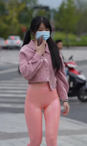 唯美街拍 NO.1062  粉色瑜伽裤女孩 (7) [84P]