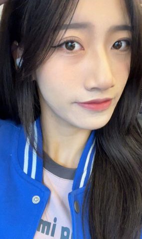 脚模面试脸足同框套路系列-014-16号-168 96 36口腔 舔脚[36P]