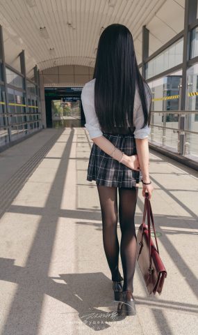 咬一口兔娘 NO.067 – 电车惊魂[29P]