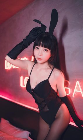 usejan – 黑兔[21P]