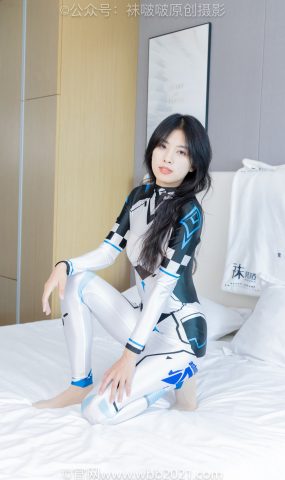 [BoBoSocks袜啵啵]NO.434 奶油-cos服、两双靴子、薄肉丝、薄黑丝[79P]