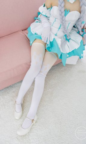 森萝财团写真 有料 NO.010 出镜模特：小奶糕Milky[74P]