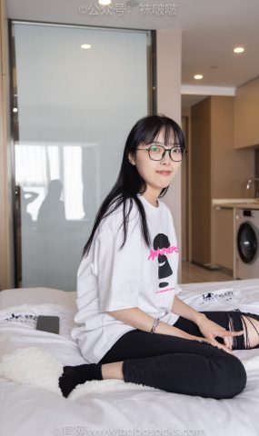 [BoBoSocks袜啵啵]NO.055 稚予-斯凯奇运动鞋、白棉袜、黑棉袜[139P]