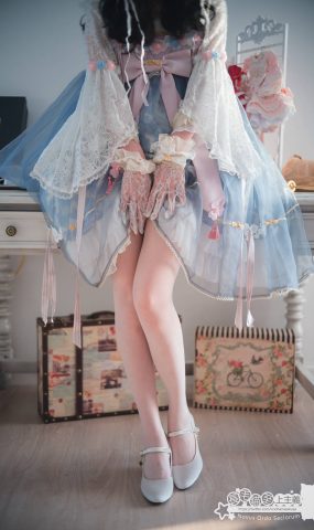 福利姬木花琳琳是勇者 – 樱茶七夕 [45P]