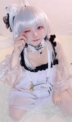 伊喵君 – 碧蓝航线 小光辉[19P]