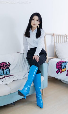 勿恋传媒 NO.2267 嘟嘟-高跟长靴、薄黑丝[200P]