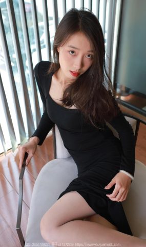 [IESS异思趣向] 2024.11.07 丝享家1892：小九《包臀黑裙》[74P]