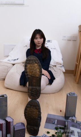 甜予摄影 NO.047 璇璇-jk至服、皮鞋、白丝、小人国剧情、VR[132P]