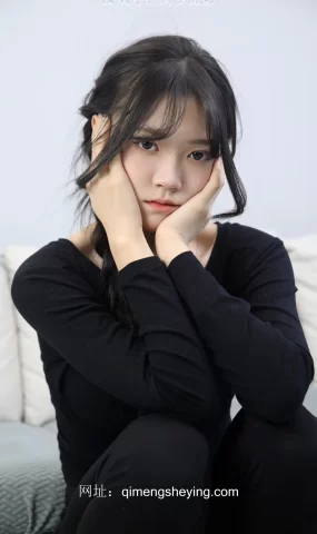 绮梦摄影 2025.04.09 NO.228 yuuu 珍藏无修无水印版[160P]