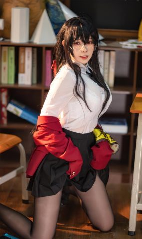 安食Ajiki – 碧蓝航线 大凤 JK[28P]