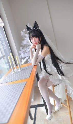 Cos小解解雪琪 爱宕婚纱 [38P]