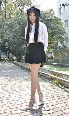 [IESS异思趣向] 2018.01.21 丝族便当189：若琪《第一次穿高跟鞋》 在现浏览