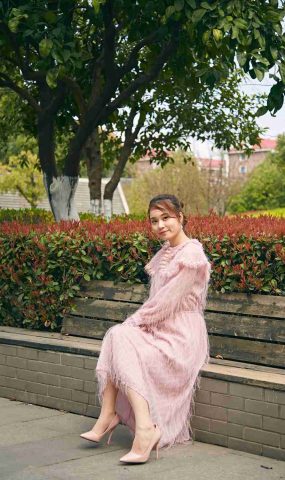 [奈丝写真] NO.039 露露-人比花娇 在现浏览