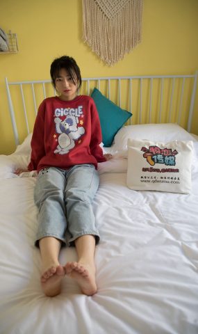 勿恋传媒 No.389 小凌-梦中的向阳花 [172P]