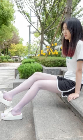 袜觅社 NO.028 奶茶[77P]