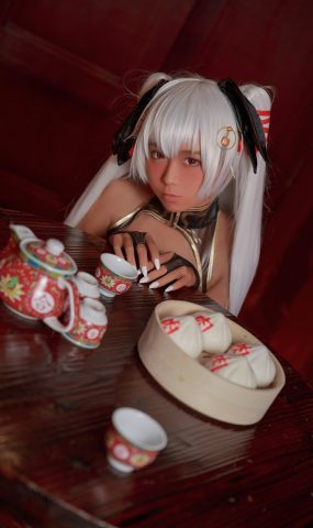 G44不会受伤 – 褐色旗袍娘[18P]