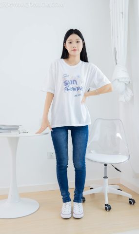 勿恋传媒 NO.2329 小竹-帆布鞋、白船袜、肚子疼揉肚子剧情[158P]