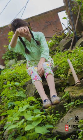 [LISS丽丝映像]NO.020《回村的佑惑》[31P]