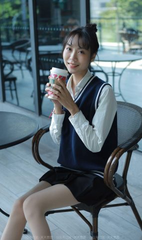 [IESS异思趣向] 2022.01.10 丝享家985：团团《纯玉学苑装》[94P]