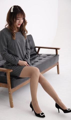 [奈丝写真] NO.103 高高-怎么躺最舒服 在现浏览