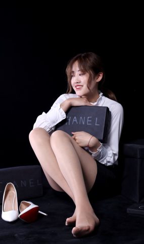 [奈丝写真] NO.122 可乐 在现浏览