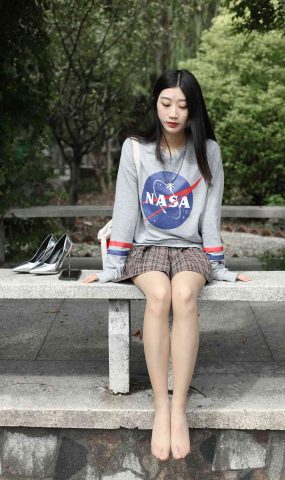 [奈丝写真] NO.147 翼宁 在现浏览