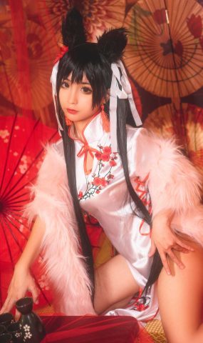 知名动漫博主@蠢沫沫 爱宕旗袍 在现浏览