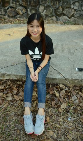 [战前女神] 美腿镁足精品摄影套图 107 [137P]