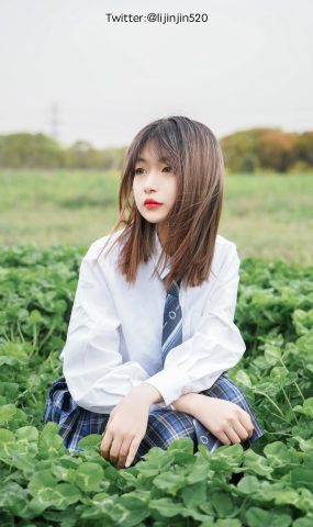 梨瑾瑾  – 户外JK2[14P]