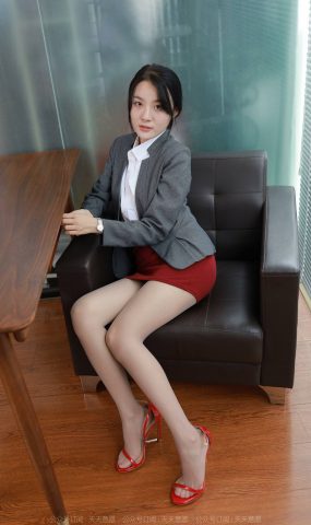 [IESS异思趣向] 耽丝 221204婉萍 [93P]