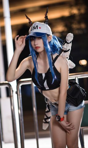 大大卷卷小卷 – 女游客 陈[9P]