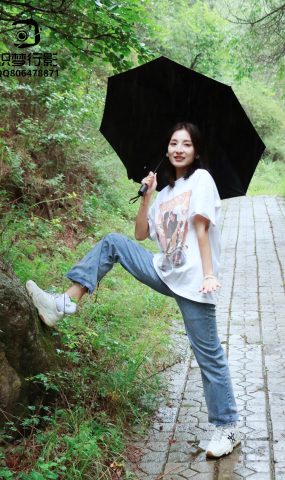 [织梦映像] NO.010-魔法森林-细雨随风燕泥香 [100P]