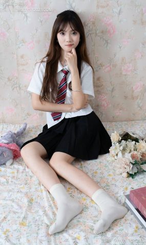 甜予摄影 NO.007 璇璇-板鞋、白棉袜、裸足[120P]