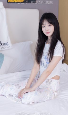 [BoBoSocks袜啵啵]NO.550 甜甜圈-板鞋自然穿脏白棉袜[116P]