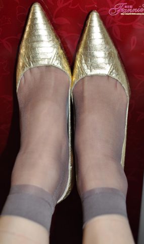 Fannie芬妮每足园 No.024 暗香（金色船鞋灰丝）[81P]