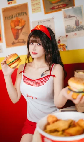 鹿八岁  麦门打工日记[17P]