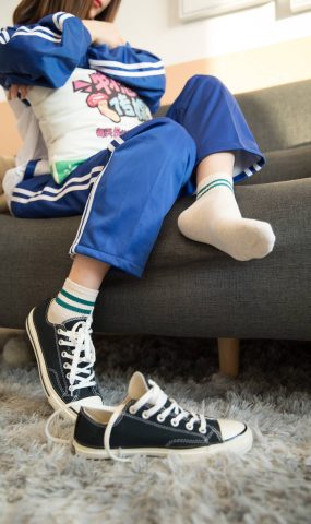 勿恋传媒 No.107 猫耳-清纯校服与帆布鞋之舞 [195P]