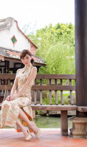 唯美街拍 NO.417 喬喬 長旗袍高跟美腿 [51P]