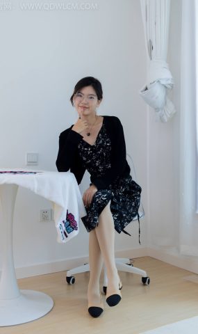 勿恋传媒 NO.1766 青黛-简单爱[150P]