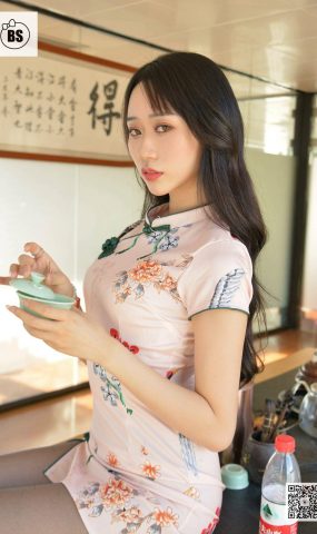 [我丝你想]MX014 美西 新来的女助理4[74P]
