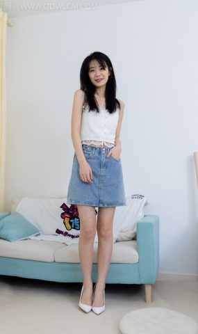 勿恋传媒 NO.1890 菜菜-草莓麻薯[220P]