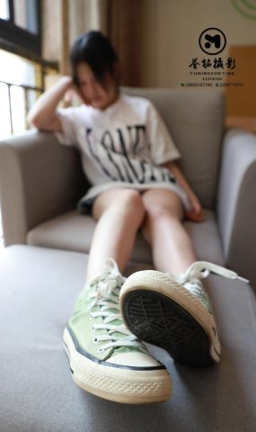 [誉铭传媒]袜足摄影 2020年 NO.022 马尾XUE妹[75P]