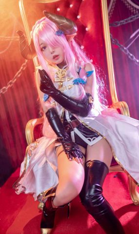 大眼萌妹@黑猫猫OvO – 娜露梅亚 在现浏览