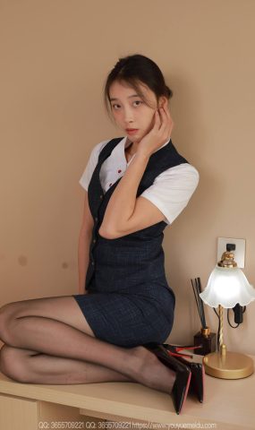 [IESS异思趣向] 2025.03.26 丝享家2011：小九《黑丝服务生（下）》[84P]