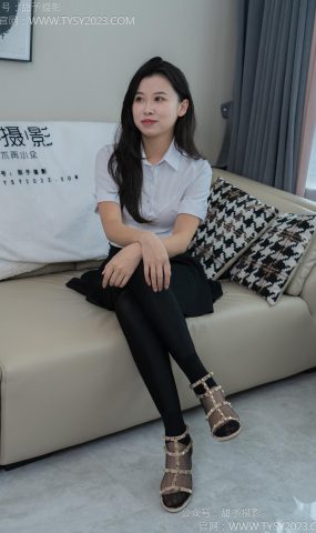 甜予摄影 NO.158 梦梦-高跟鞋、短肉丝、短黑丝、裸足[130P]