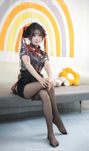 丝恋摄影 NO.011 小梦-绣花旗袍 黑色丝袜 黑色增高鞋[258P]