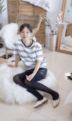 [BoBoSocks袜啵啵]NO.029 小甜豆-平底鞋、厚黑丝、厚肉丝、踩饼干剧情[144P]