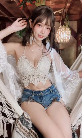 Ely_eee(ElyEE子)  – Secret Treehouse Escape[31P]