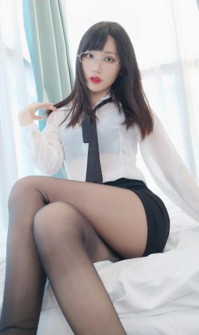 木之本果 – 秘書さんは退勤後です[17P]